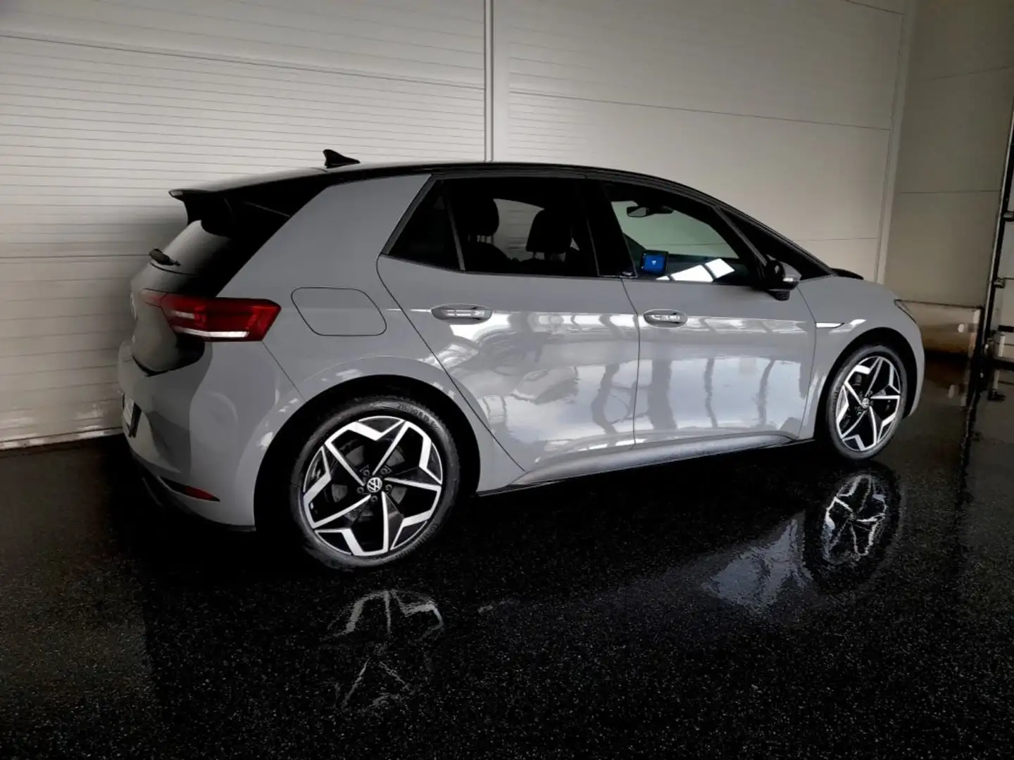 Volkswagen ID.3 3 PURE PERFORMANCE Upgrade 45kWH Grau - 2