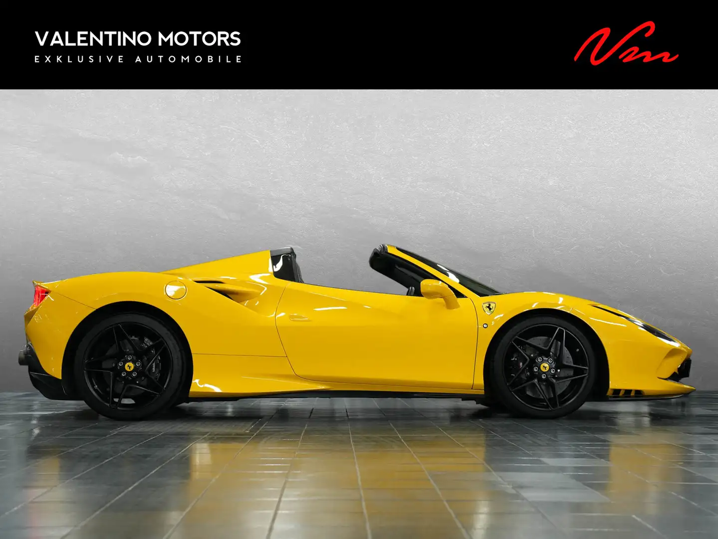 Ferrari F8 Spider - Carbon! |Racing Sitze|JBL|BF-Display Gelb - 2