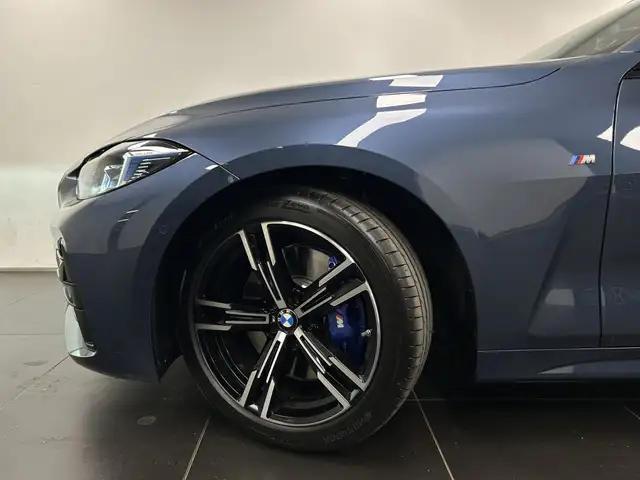 BMW 4 Series view 9