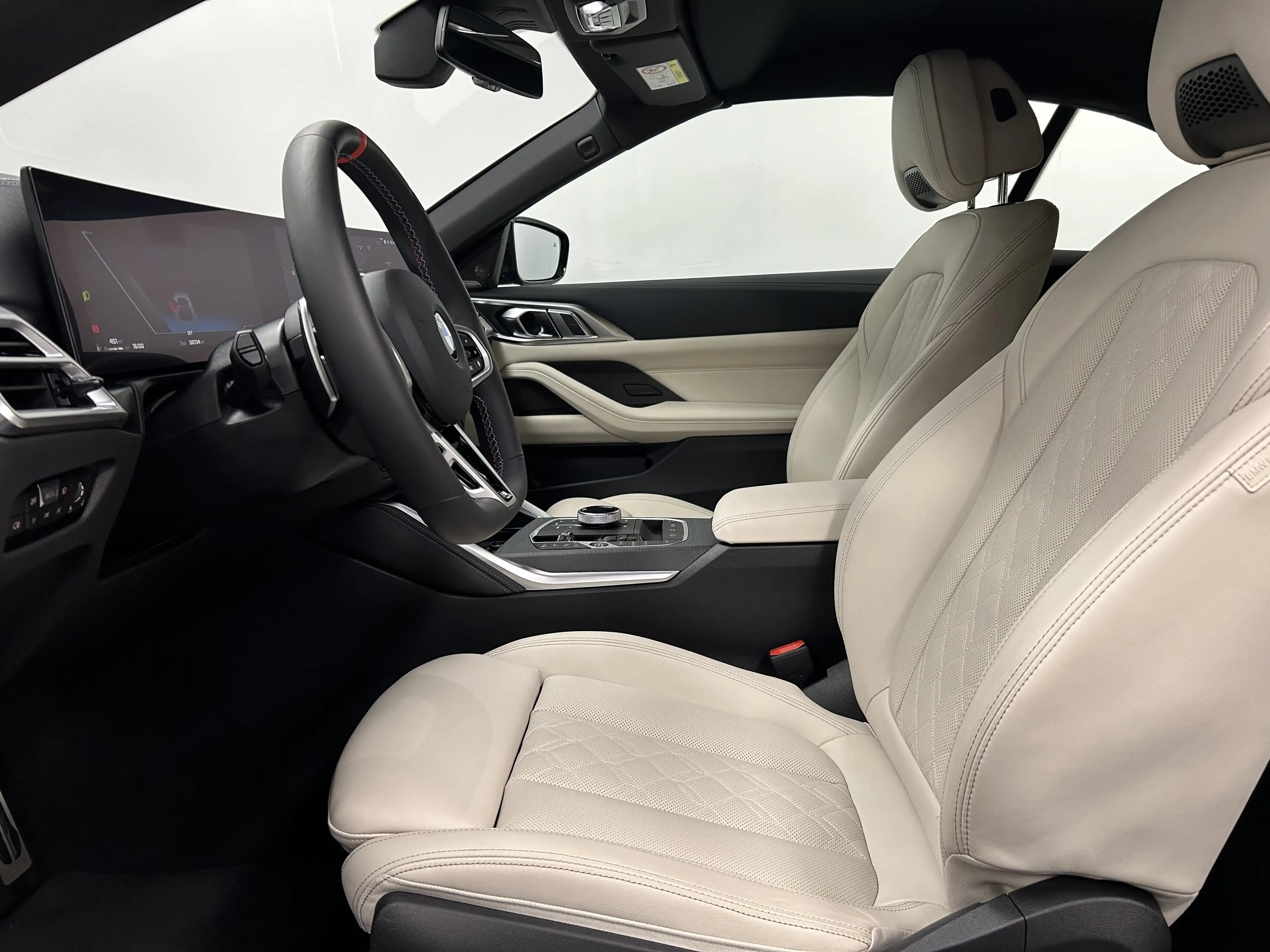 BMW 440 M440i xDrive Cabrio — photo 4
