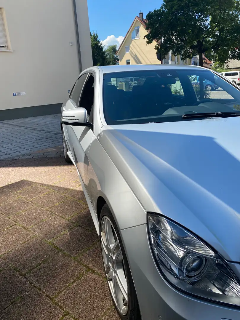 Mercedes-Benz E 300 E 300 BlueTEC HYBRID 7G-TRONIC Avantgarde Silber - 2