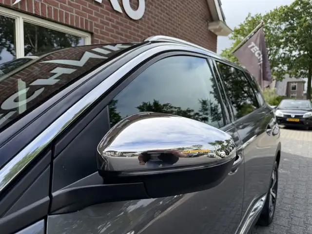 Peugeot 5008 view 22