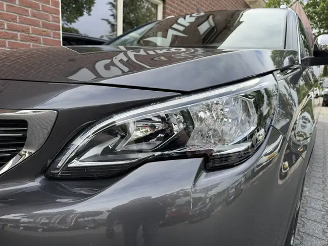 Peugeot 5008 view 19