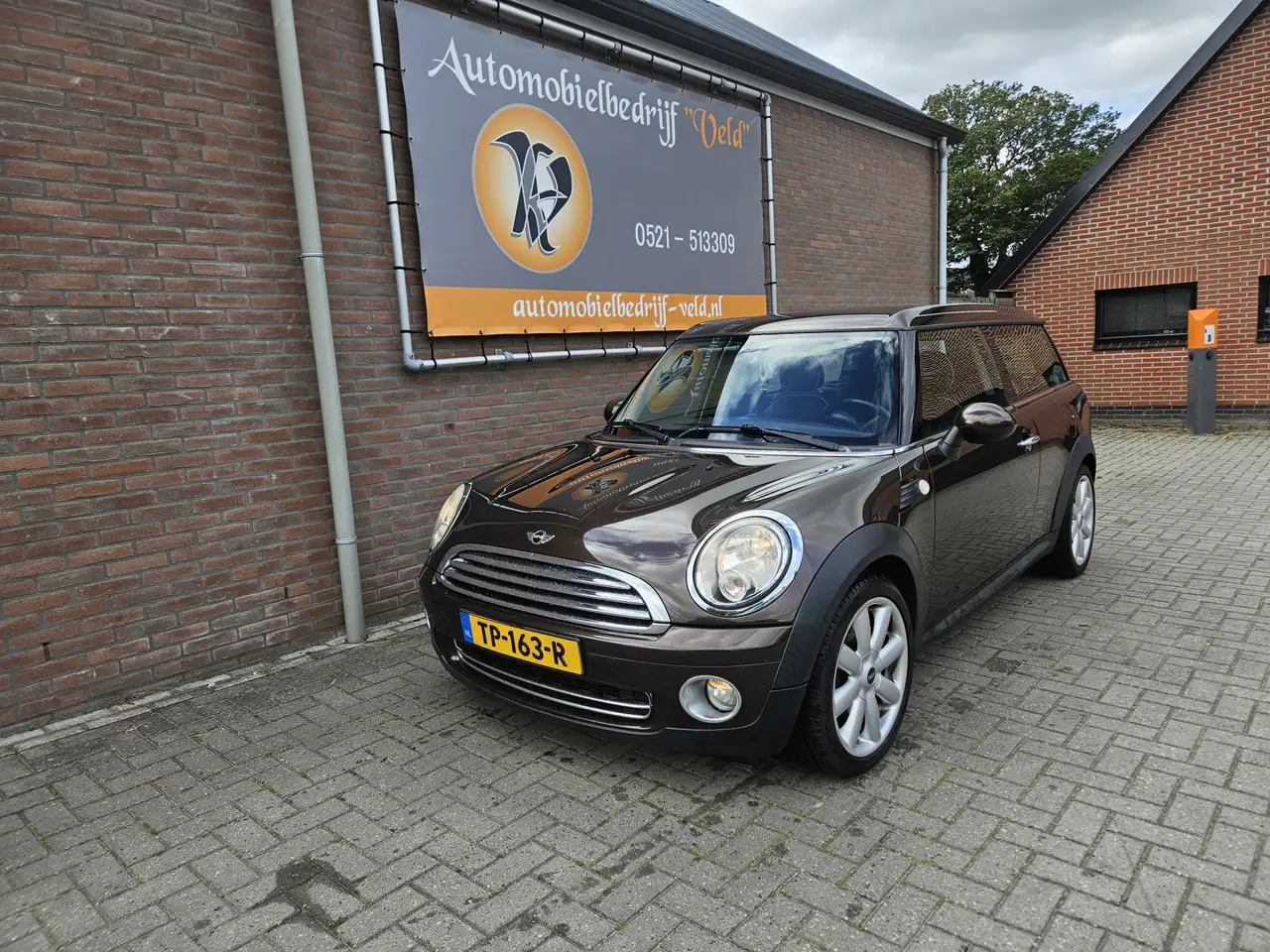 MINI Cooper Clubman