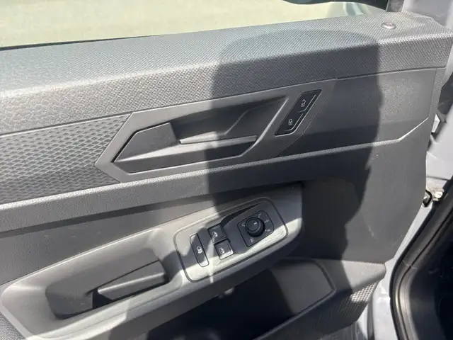 Volkswagen Caddy view 12