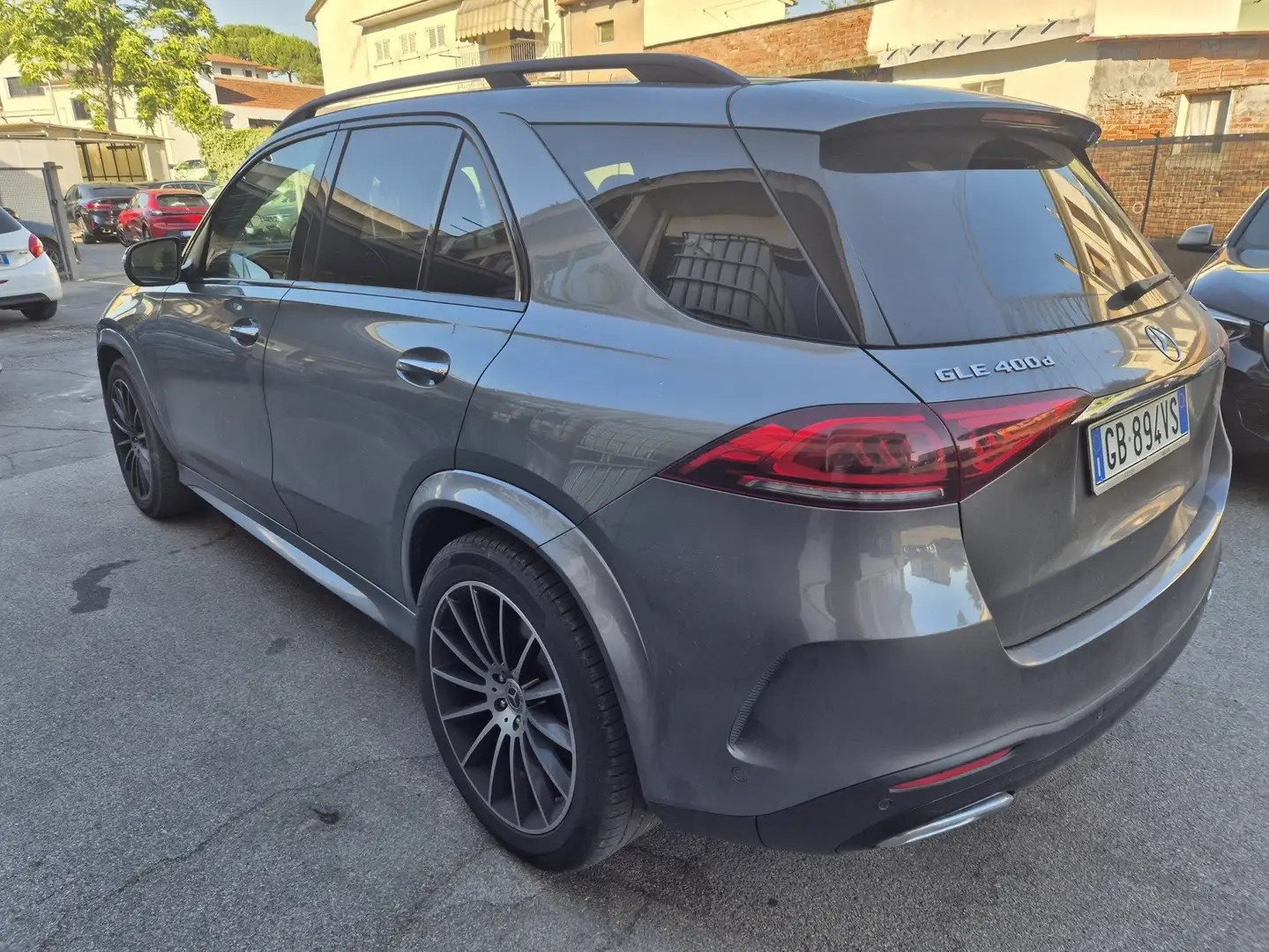 Mercedes-Benz GLE 400 GLE 400 d  4matic auto Šedá - 2