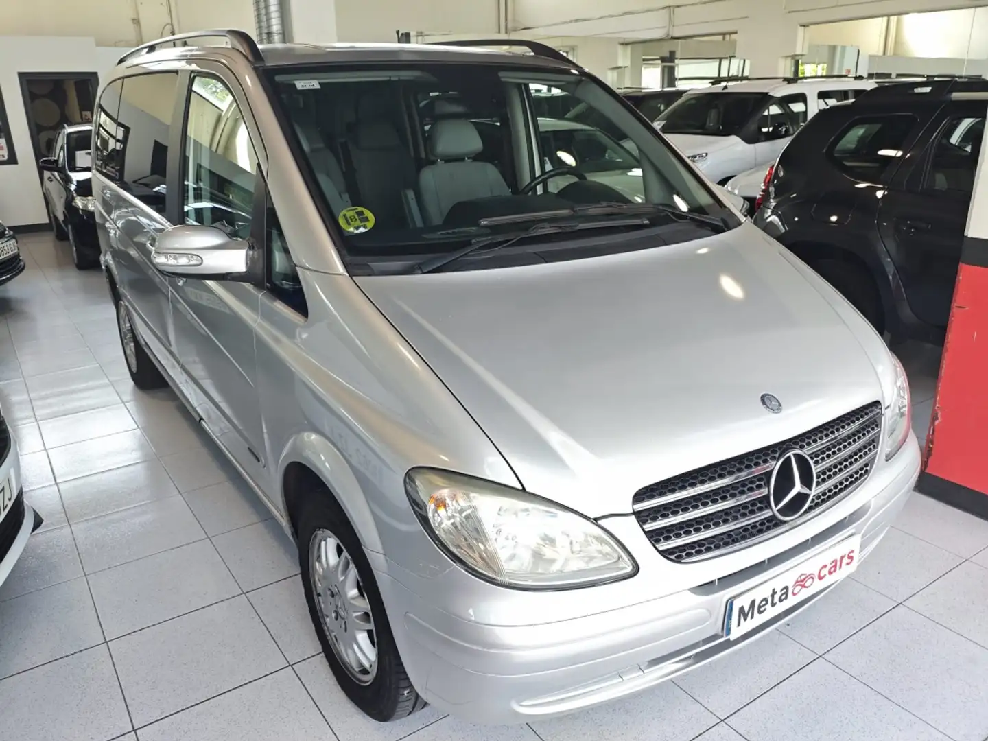 Mercedes-Benz Viano 2.0CDI Trend Compacta Grau - 2