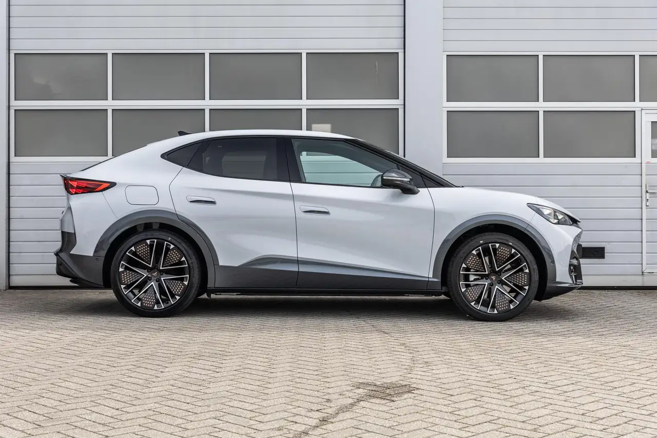 CUPRA Tavascan 2026