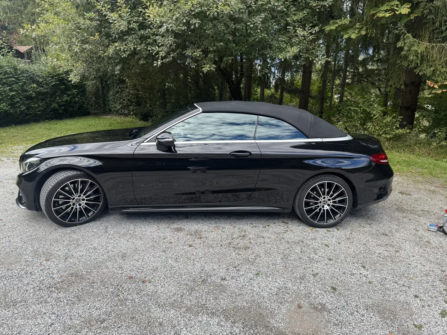 Mercedes-Benz C 250 Cabrio Aut. Schwarz - 1