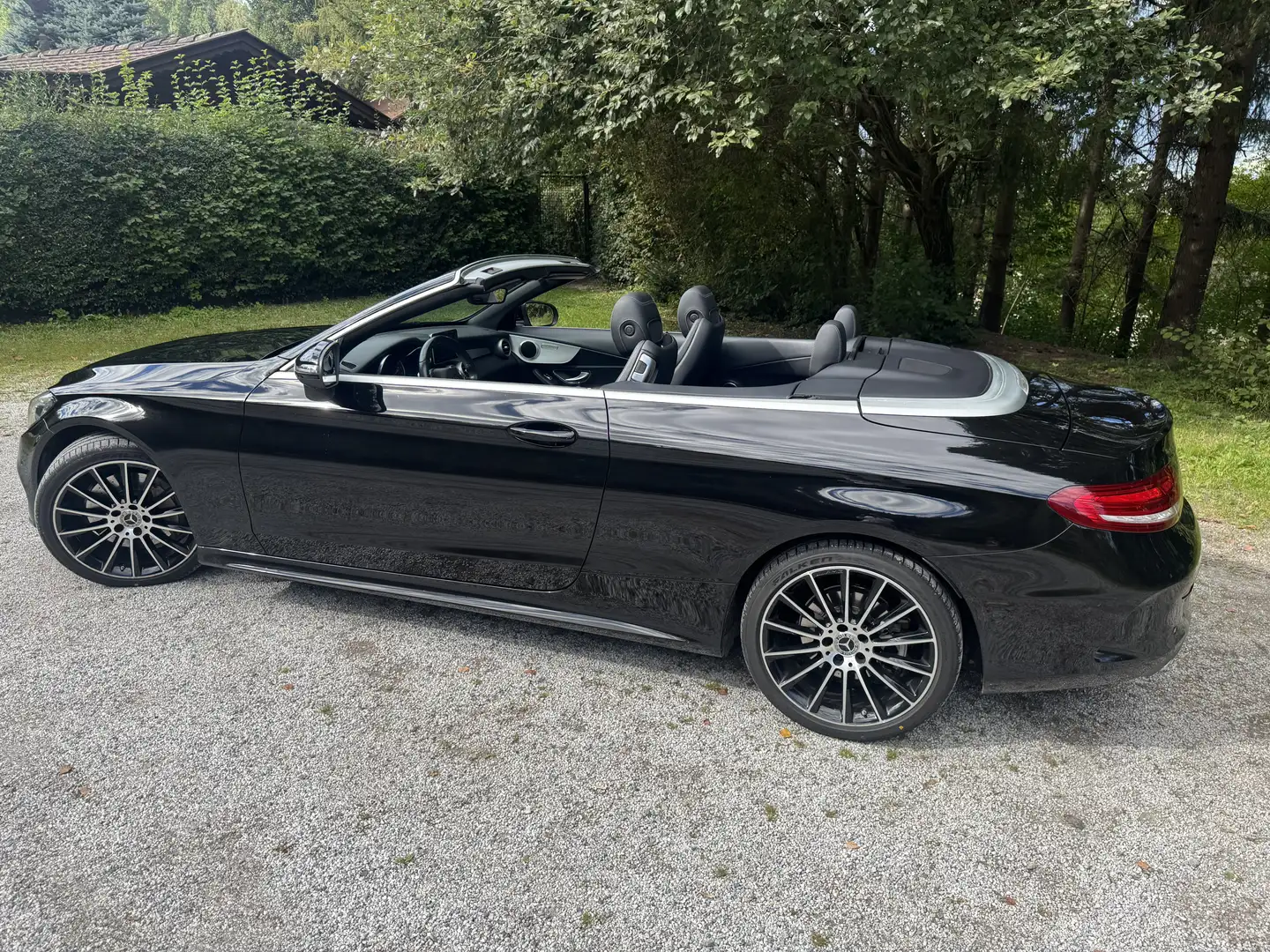 Mercedes-Benz C 250 Cabrio Aut. Schwarz - 2