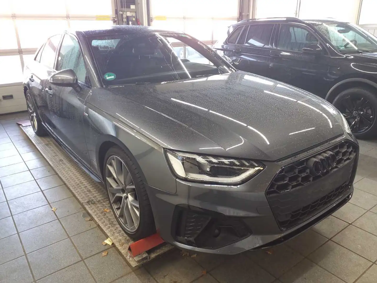 Audi A4 S line 35 TFSI competition*AHK*Navi Grau - 2