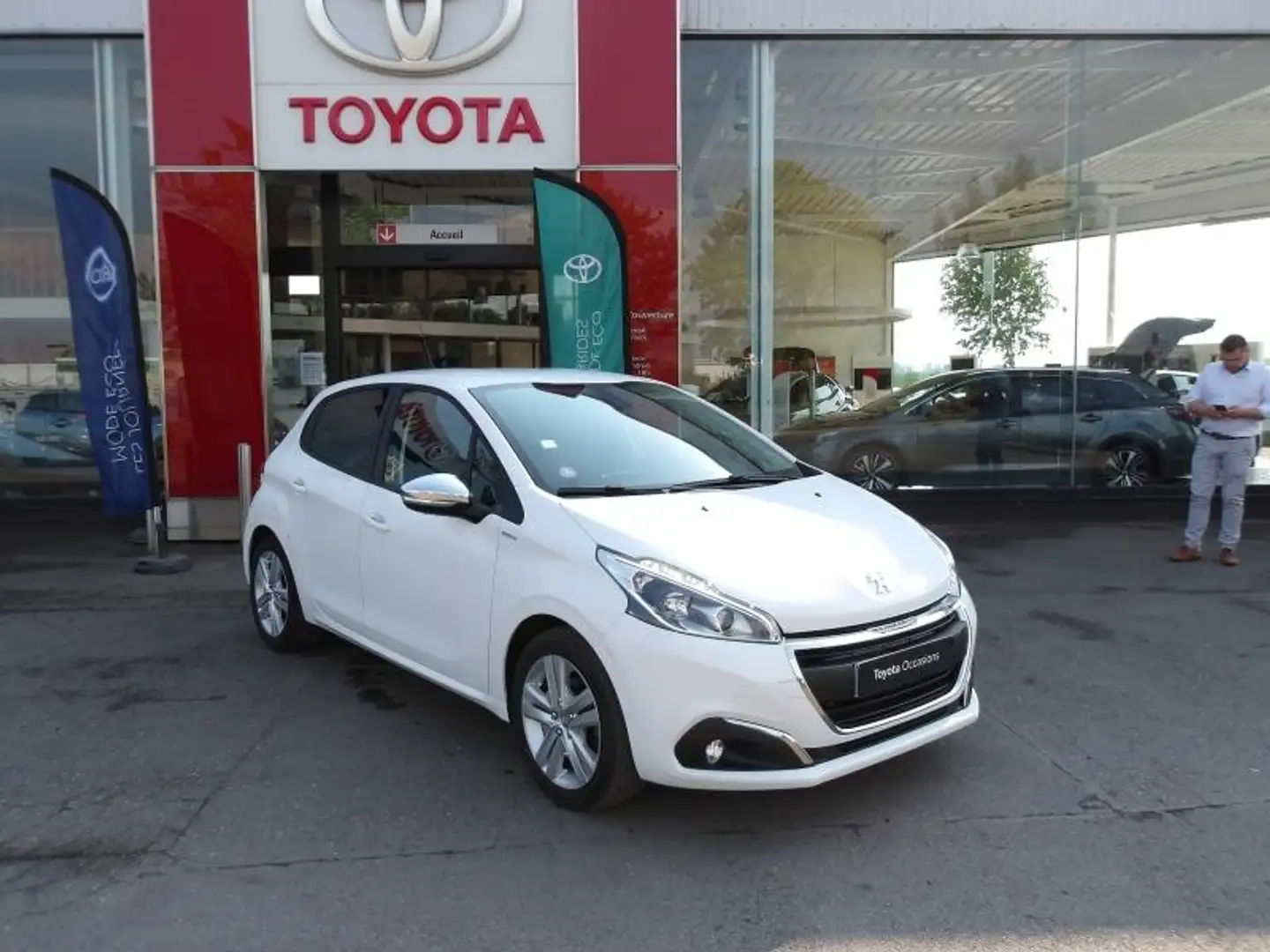 Peugeot 208 1.2 PureTech 82ch Style 5p Weiß - 2