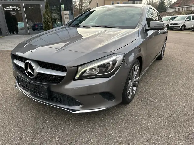 Mercedes-Benz CLA 220 CLA 220 CDI RFK/LED/AHK