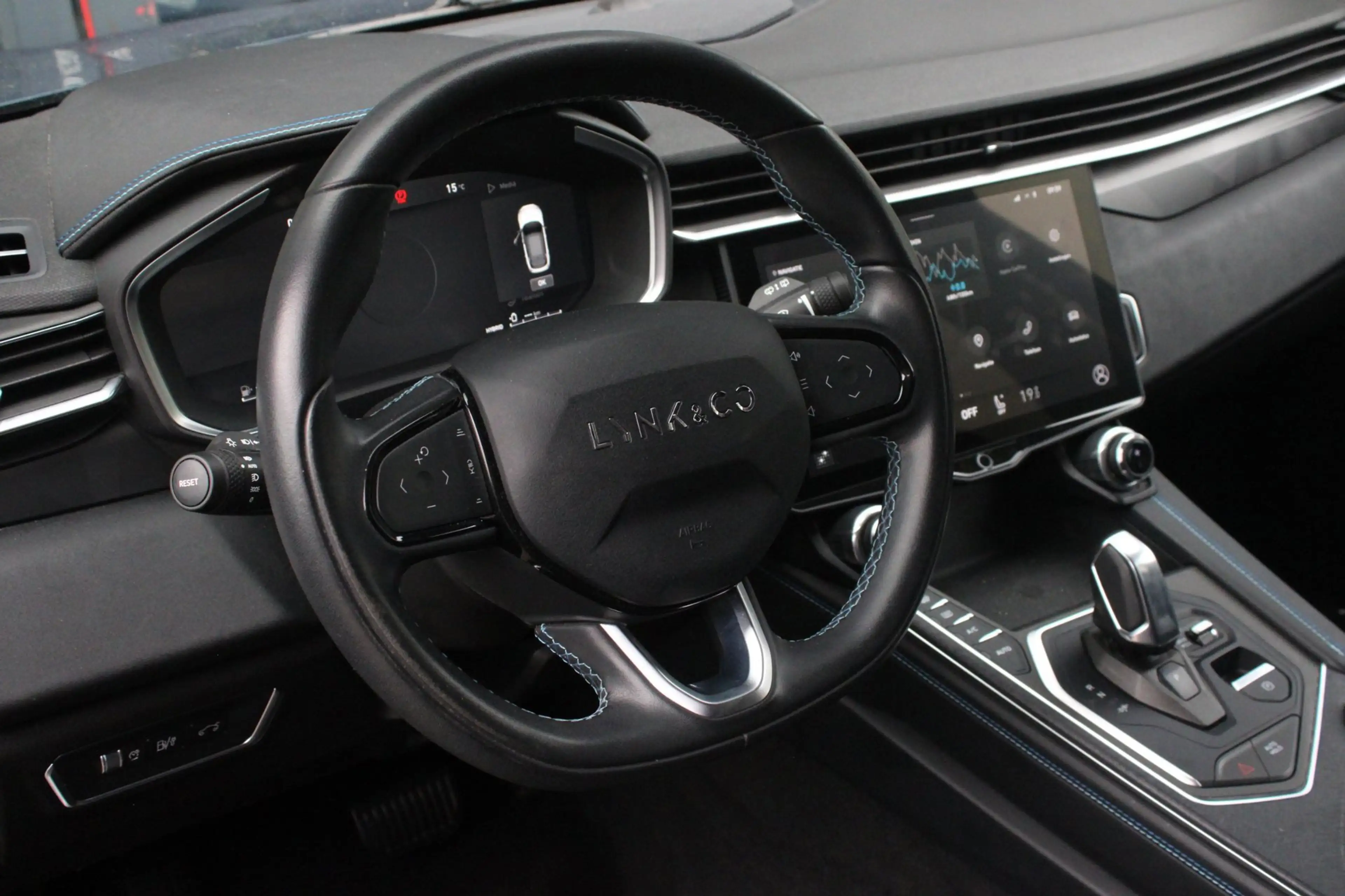 Lynk & Co 01 1.5 | SOH 98% | Keyless | Carplay — photo 8