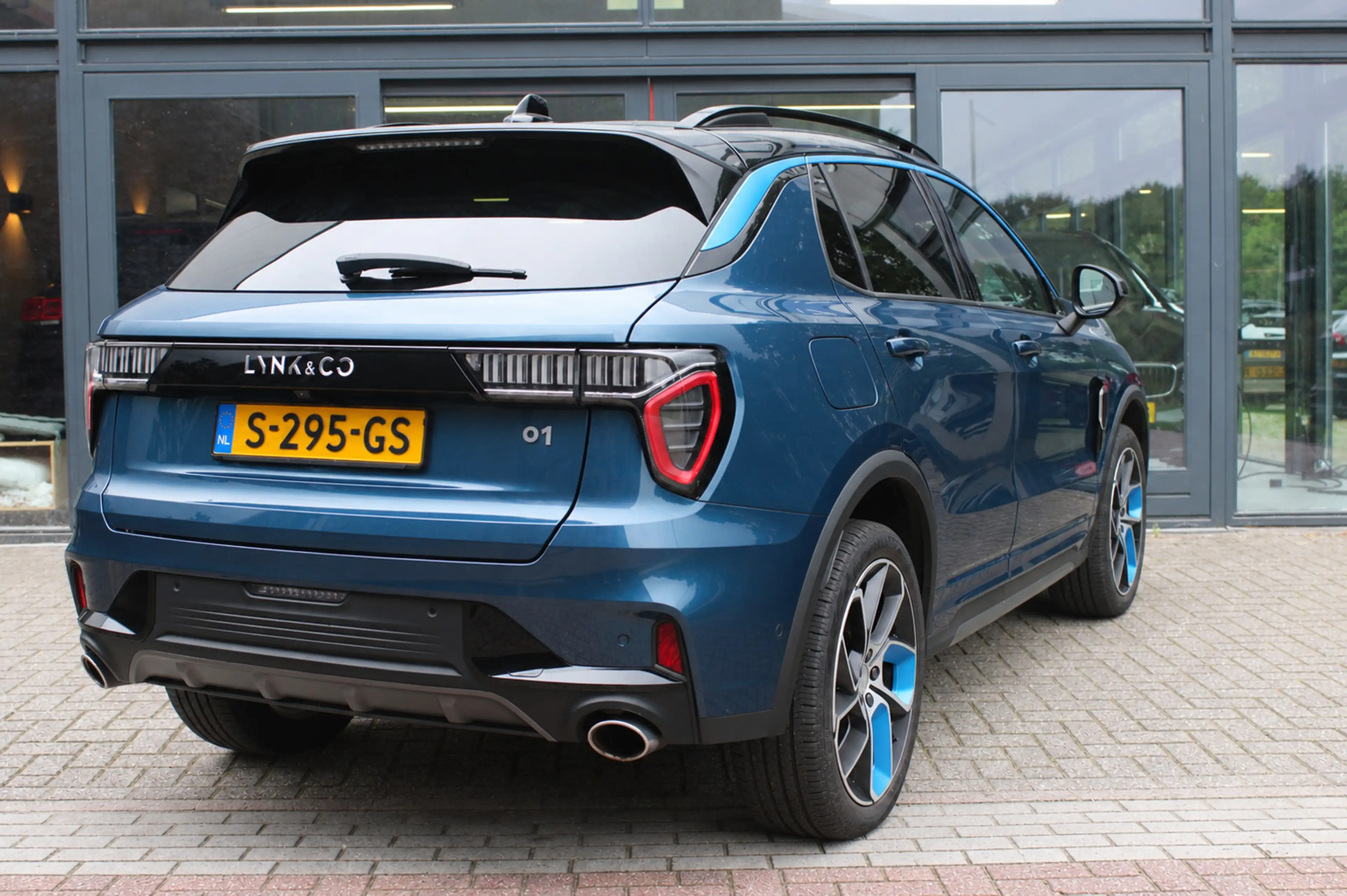 Lynk & Co 01 1.5 | SOH 98% | Keyless | Carplay — photo 3