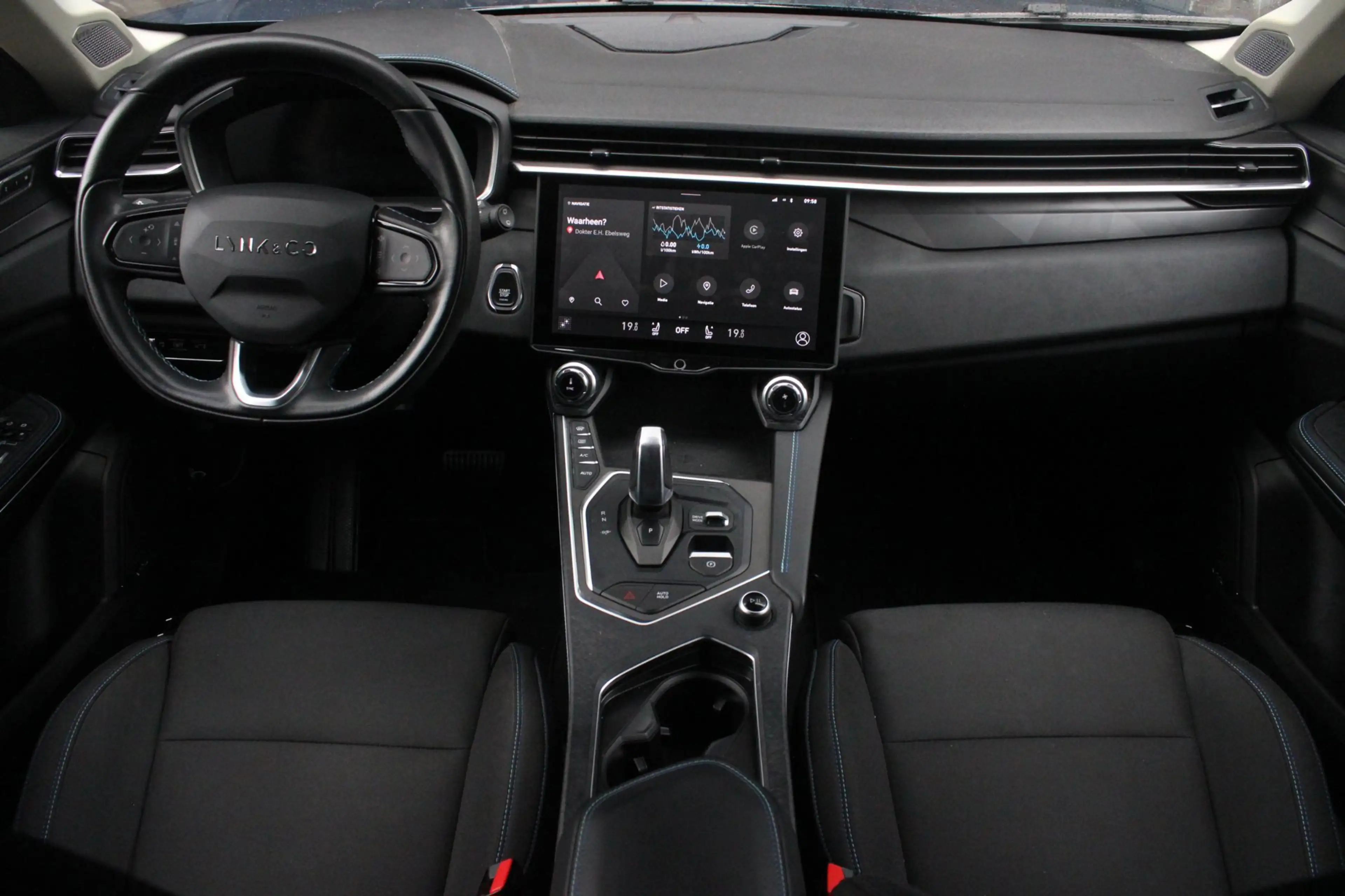 Lynk & Co 01 1.5 | SOH 98% | Keyless | Carplay — photo 10