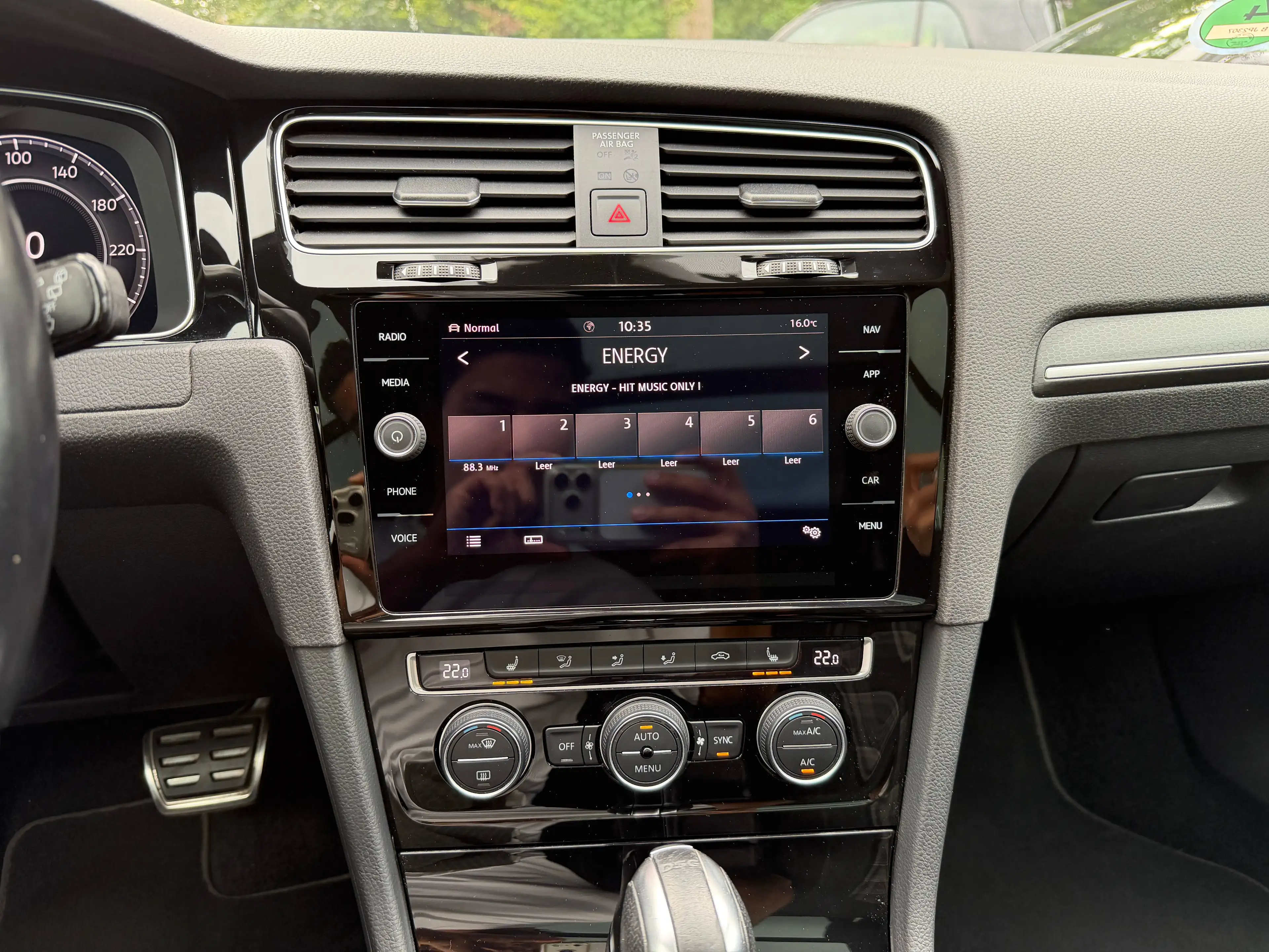 Volkswagen Golf GTD GTD LED*PANO*VIRTAUL*AHK*KEYLESS*CARPLAY — photo 13