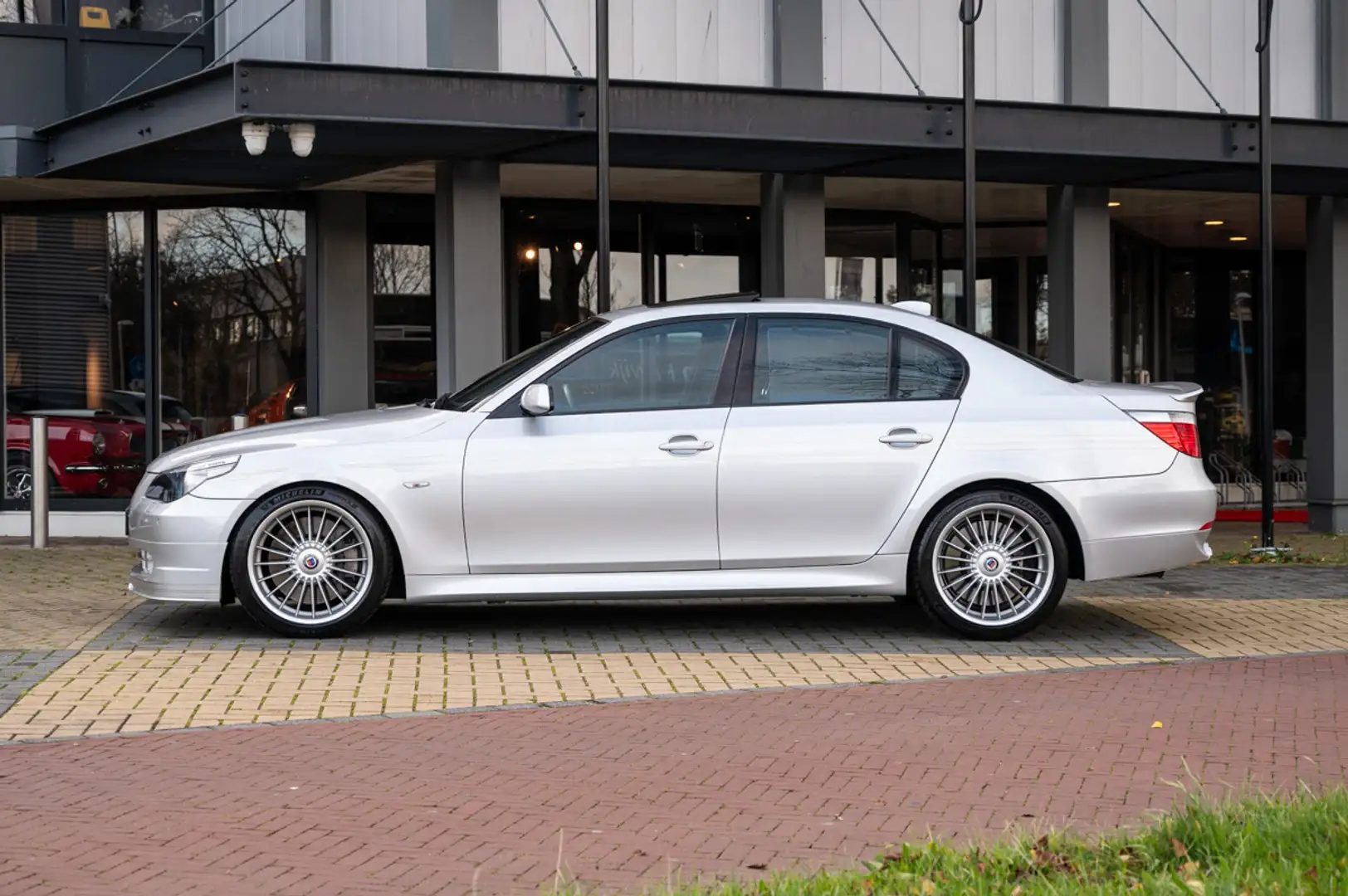 Alpina B5 4.4 Срібний - 2