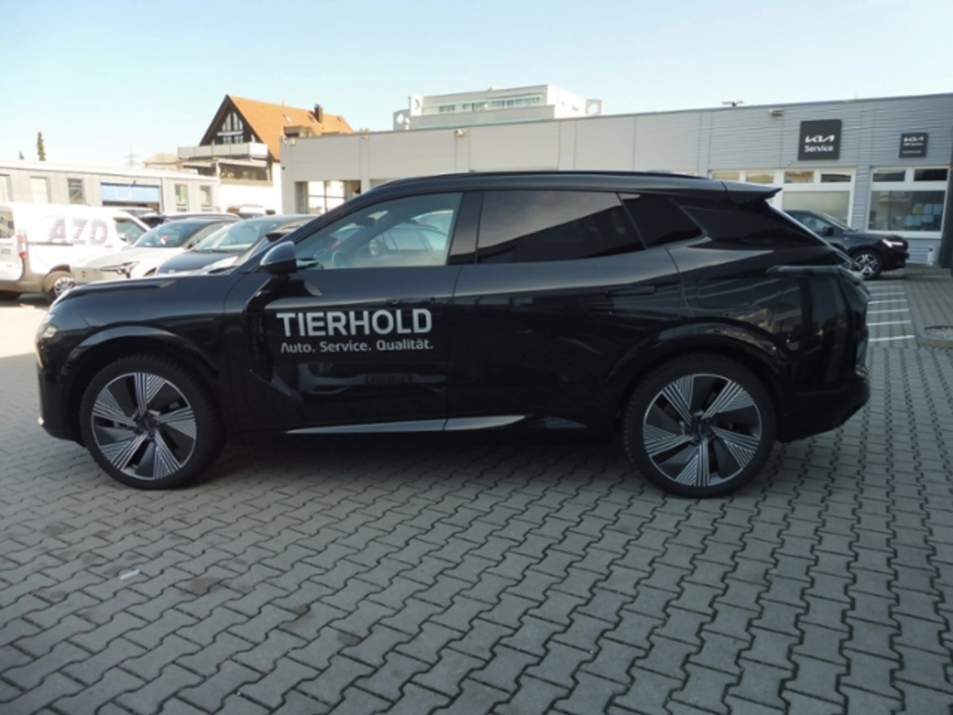 Lynk & Co 08 More  1.5 T Plug-in-Hybrid — photo 8
