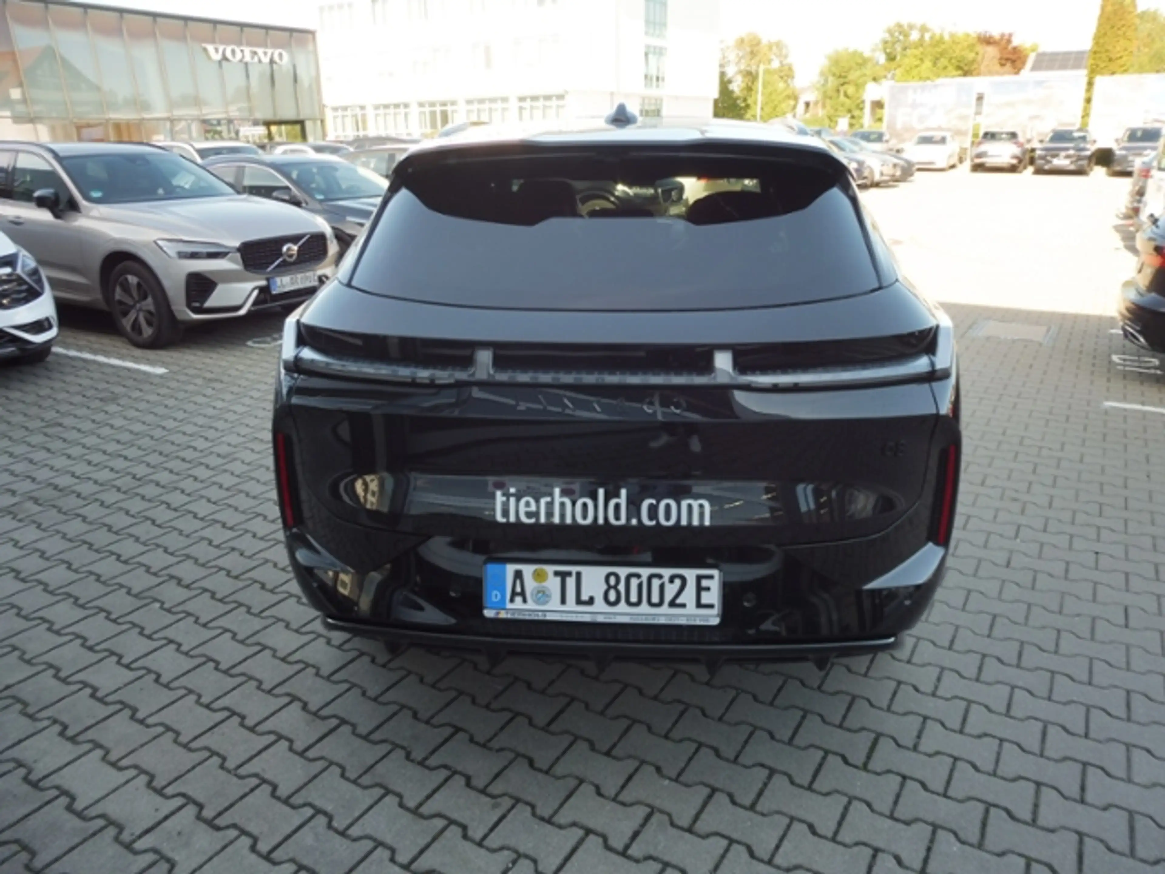 Lynk & Co 08 More  1.5 T Plug-in-Hybrid — photo 7
