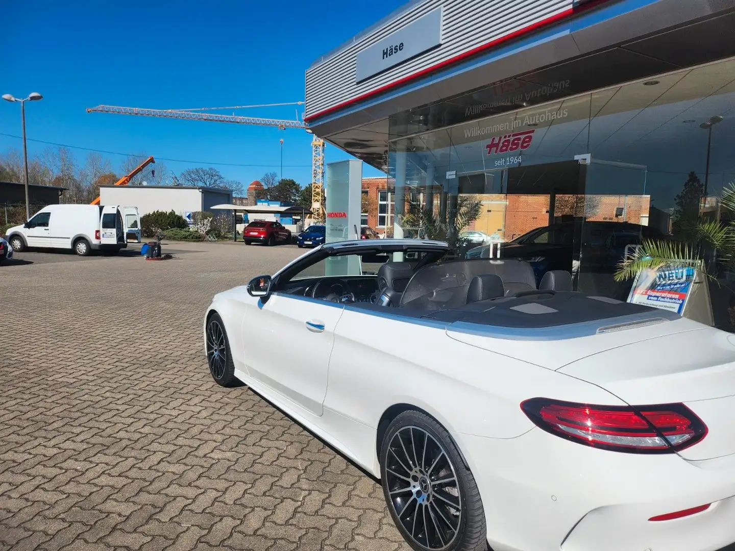 Mercedes-Benz C 220 d Cabrio AMG Line/ Night/360/AHK/19"Leder Blanco - 2