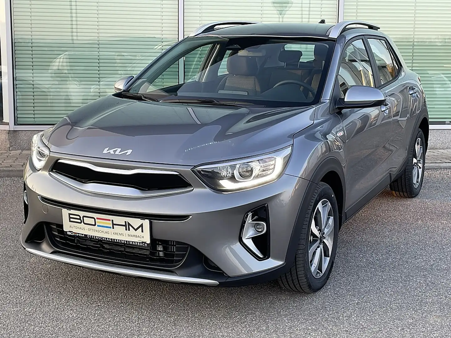Kia Stonic 1,0 TGDI GPF ISG Silber Grau - 1