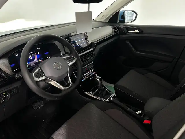 Volkswagen T-Cross view 8