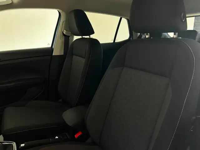 Volkswagen T-Cross view 9
