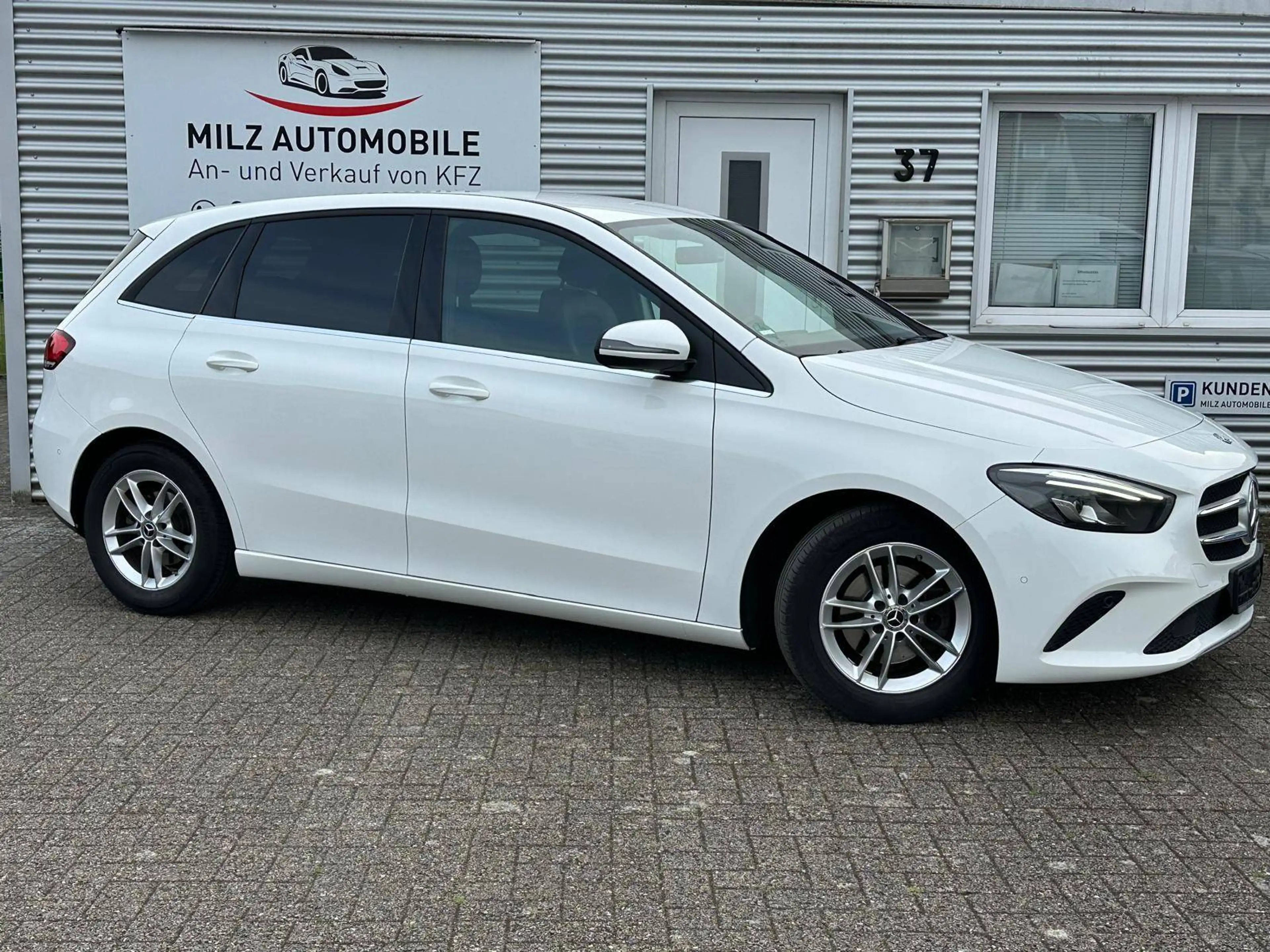Mercedes-Benz B 180 B 180 / MwSt. — photo 11