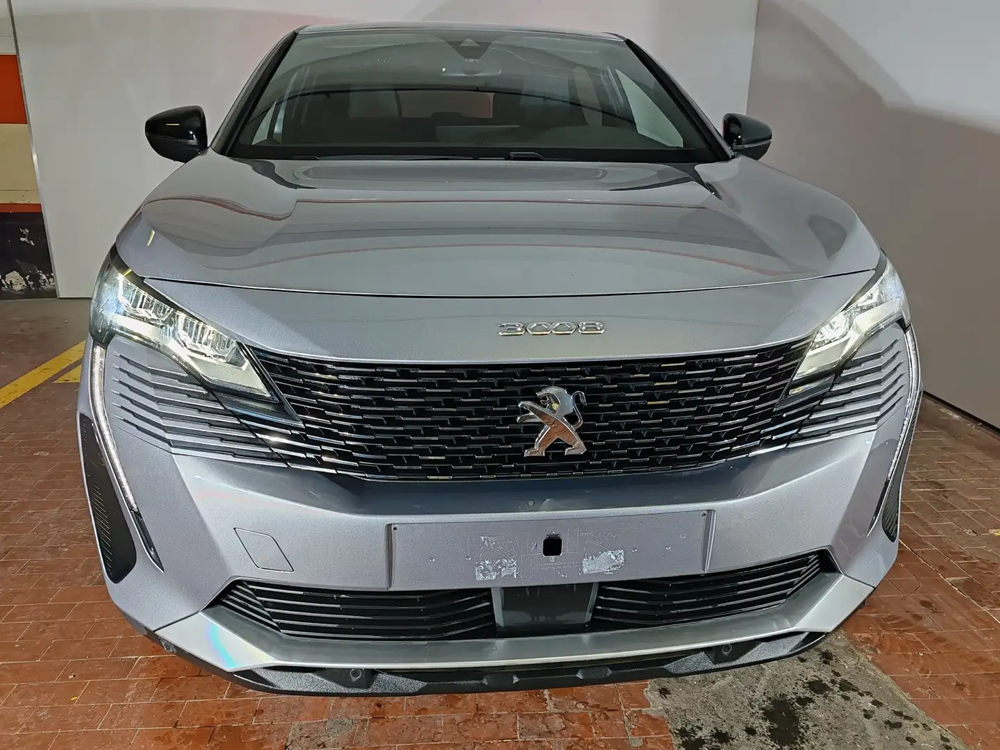 Peugeot 3008 1.2 130cv Allure Pack EAT8 Navi + Telecamera Grigio - 2
