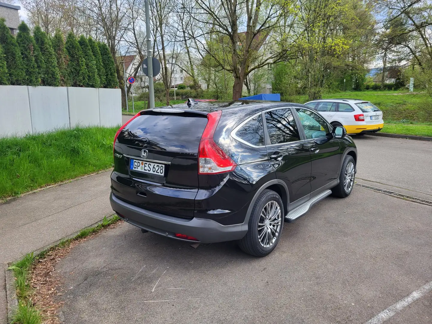 Honda CR-V 2.0i-VTEC 4WD Elegance AHK Tempomat Чорний - 1