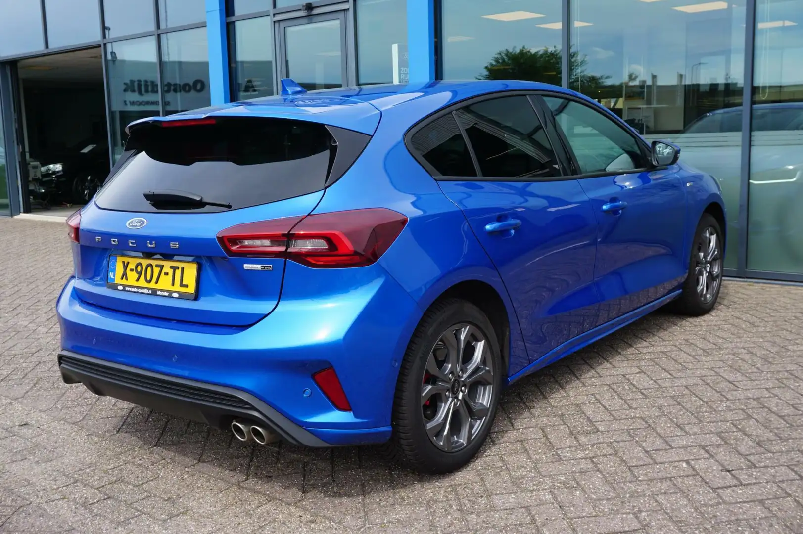 Ford Focus 1.0 EcoBoost Hybrid ST Line Style 125PK Camera Cli Blauw - 2