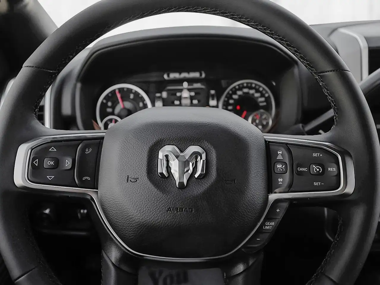 RAM 3500 снимка RAM 3500