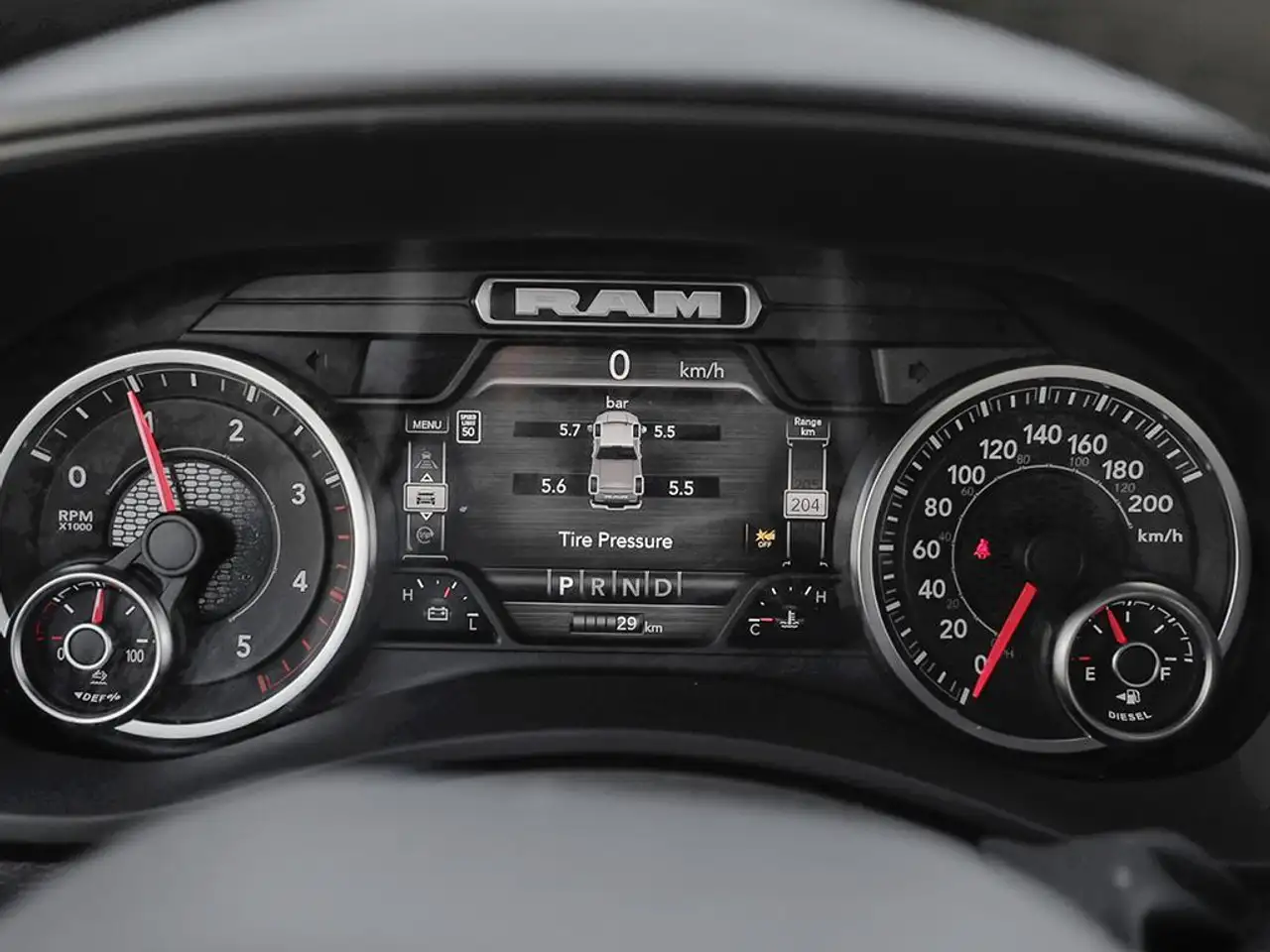 RAM 3500 снимка RAM 3500