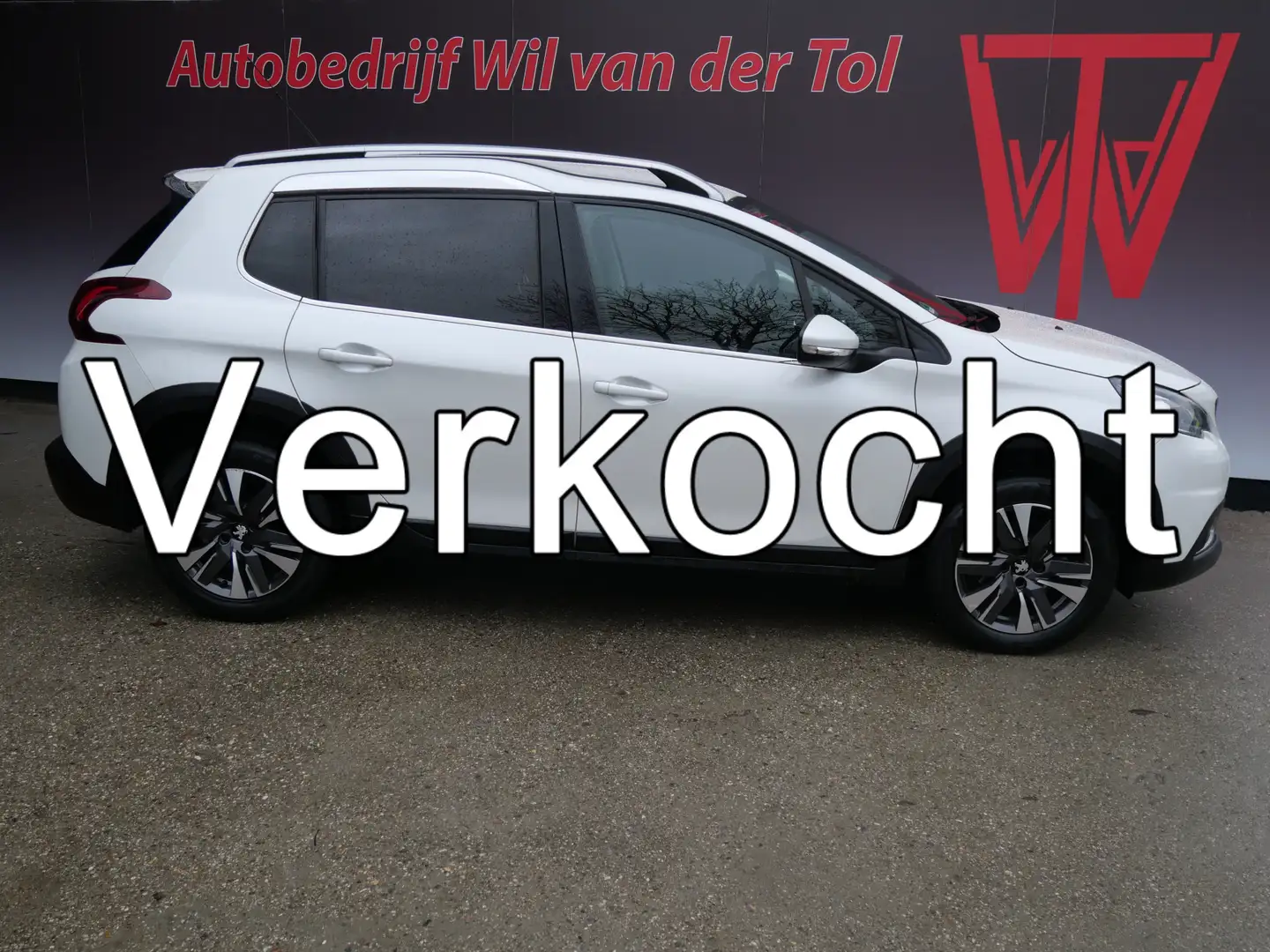 Peugeot 2008 1.2 PureTech Allure | RIEM V.V. | TREKHAAK | CAMER Weiß - 1