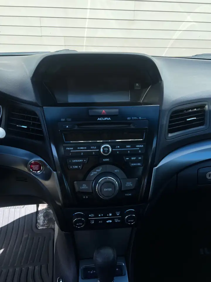 Acura ILX снимка Acura ILX