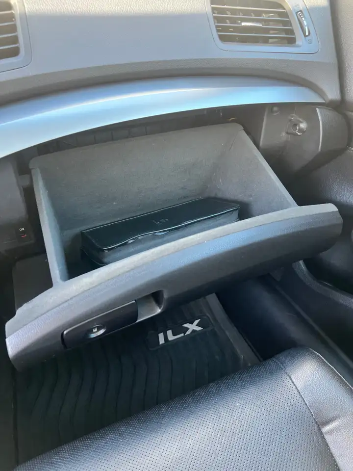 Acura ILX снимка Acura ILX