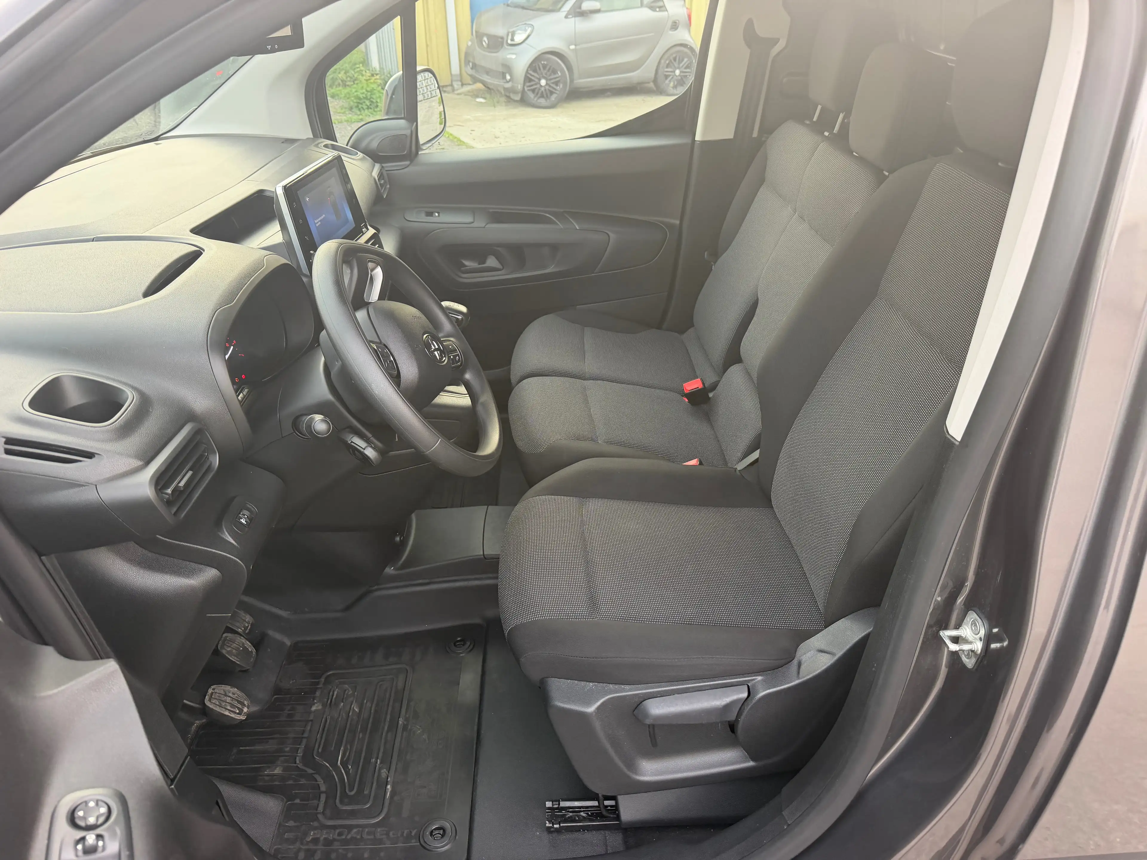 Toyota Proace City 1.5 D-4D Utilitaire — photo 12