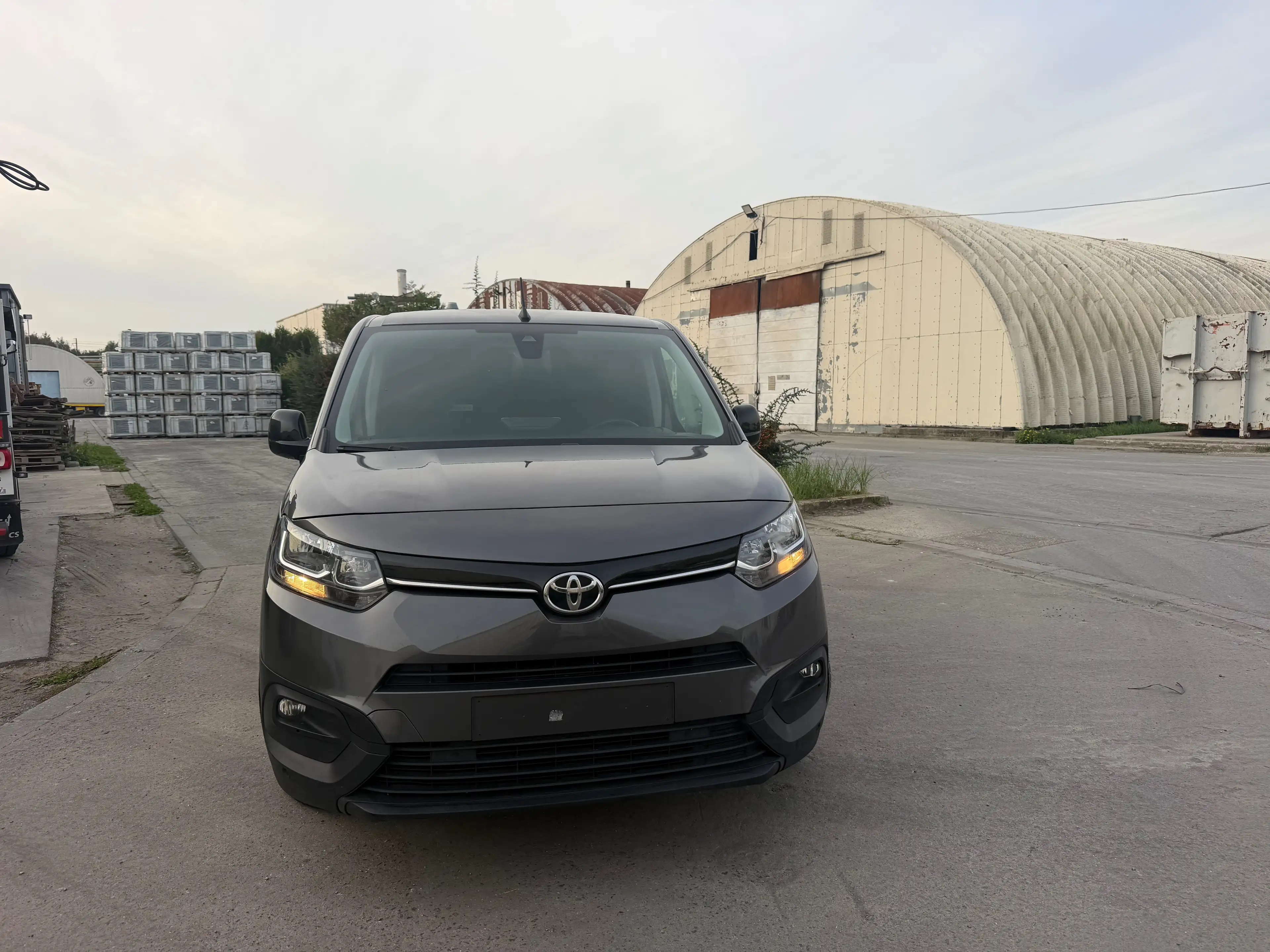 Toyota Proace City 1.5 D-4D Utilitaire — photo 2