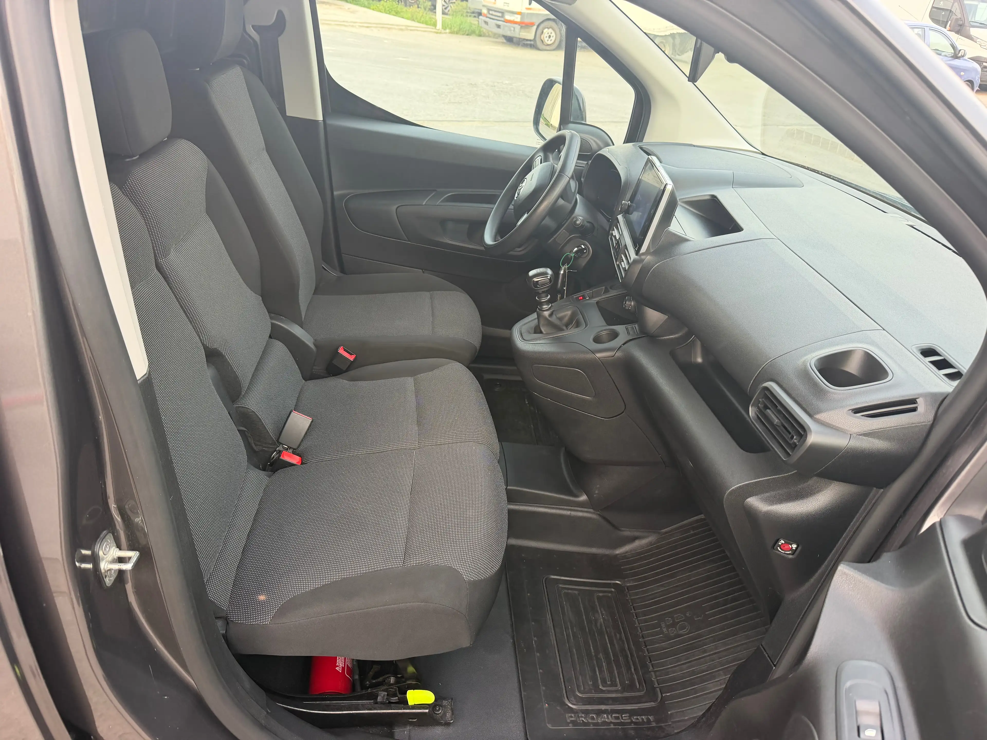 Toyota Proace City 1.5 D-4D Utilitaire — photo 9