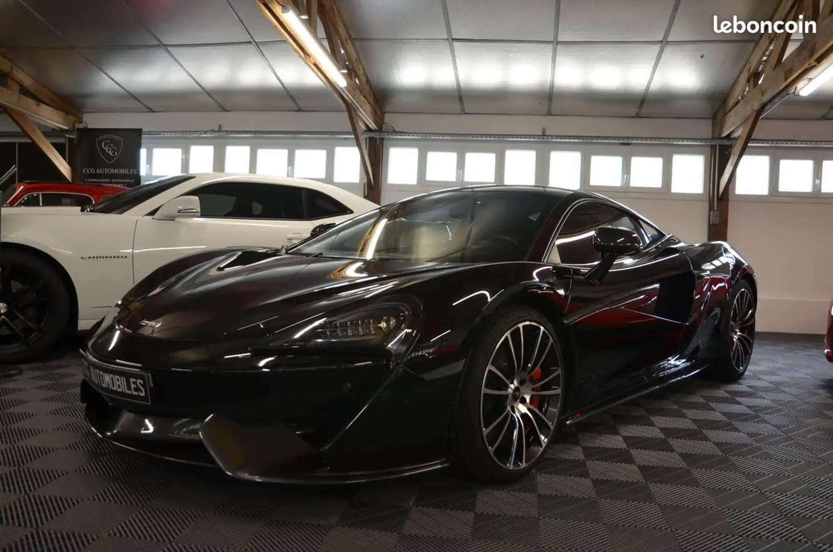 McLaren 570S Schwarz - 1