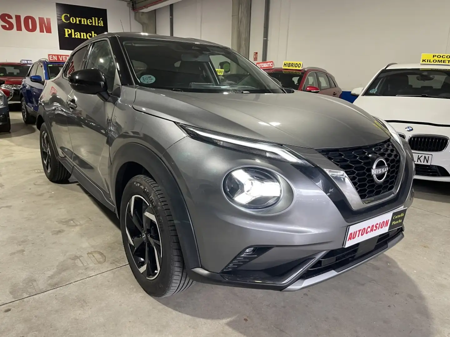 Nissan Juke 1.0 DIG-T N-Design Silver 4x2 114 Grijs - 2