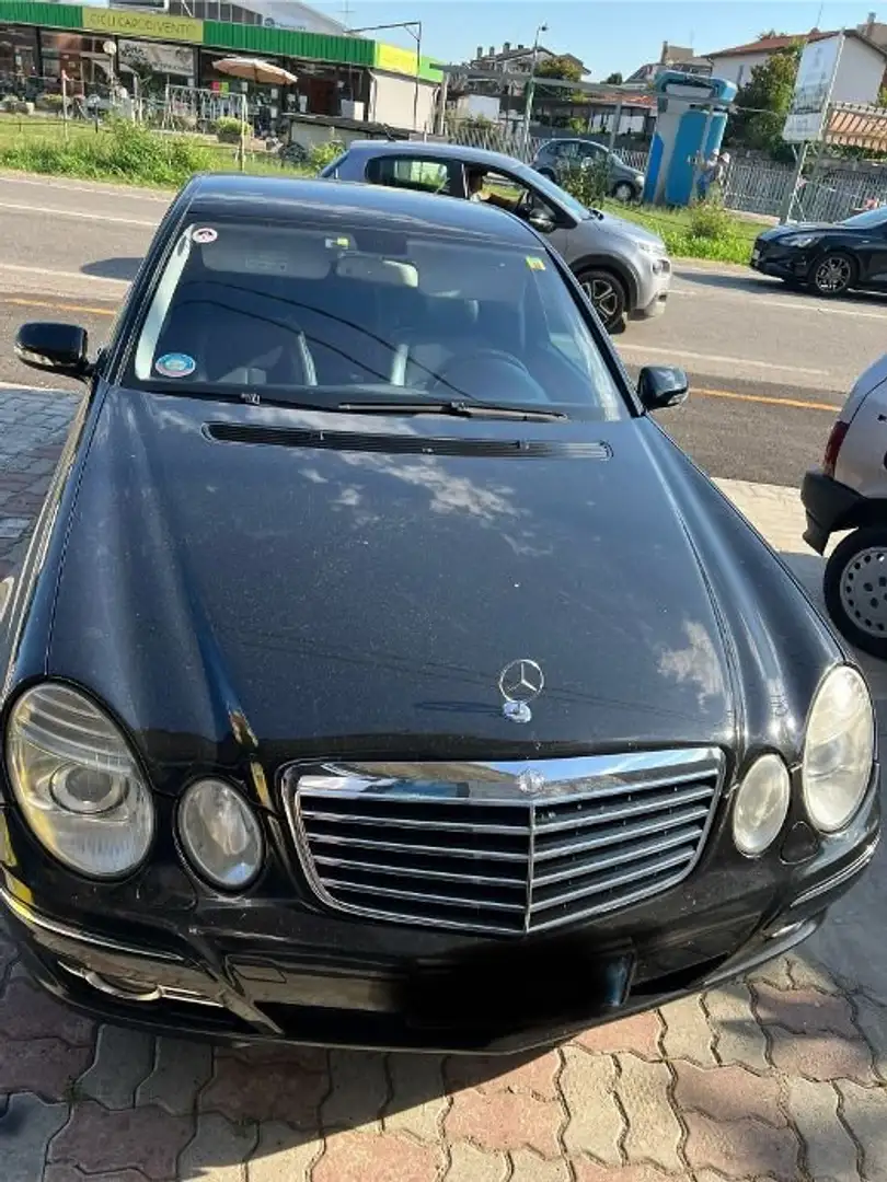 Mercedes-Benz E 220 BERLINA Noir - 2