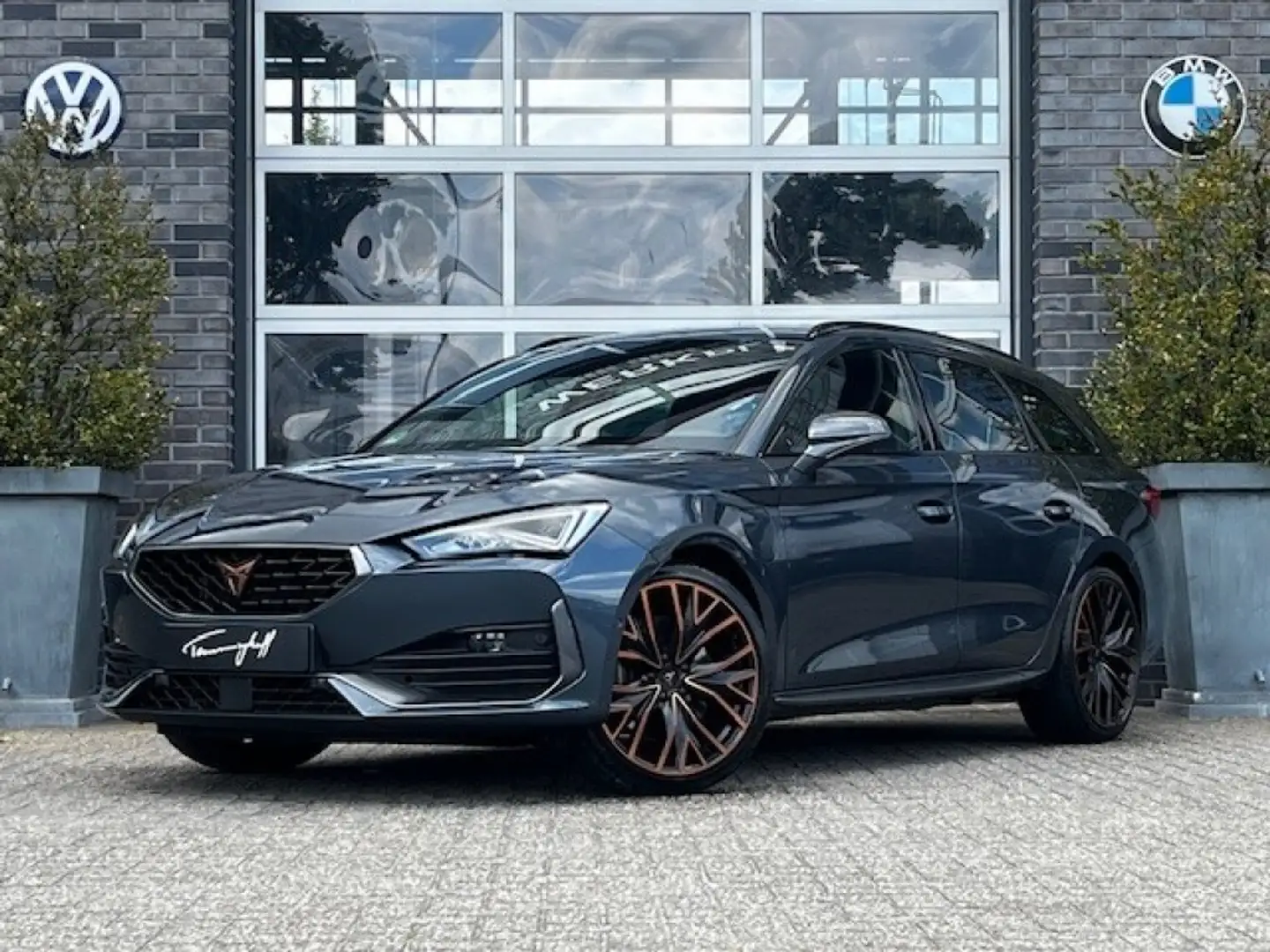 CUPRA Leon VZ 245PK E-HYBRID - TREKH. - MATRIX - 19 INCH Gris - 1