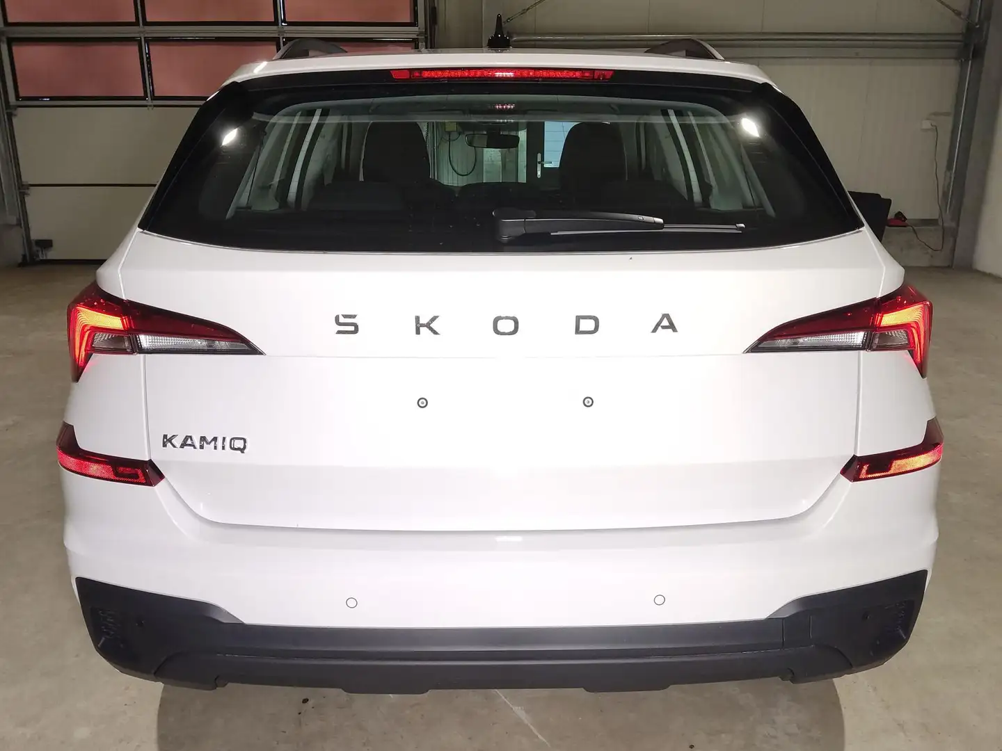 Skoda Kamiq Selection 1.0 TSI 116 PS DSG 4-Jahre-Garantie--... Weiß - 2