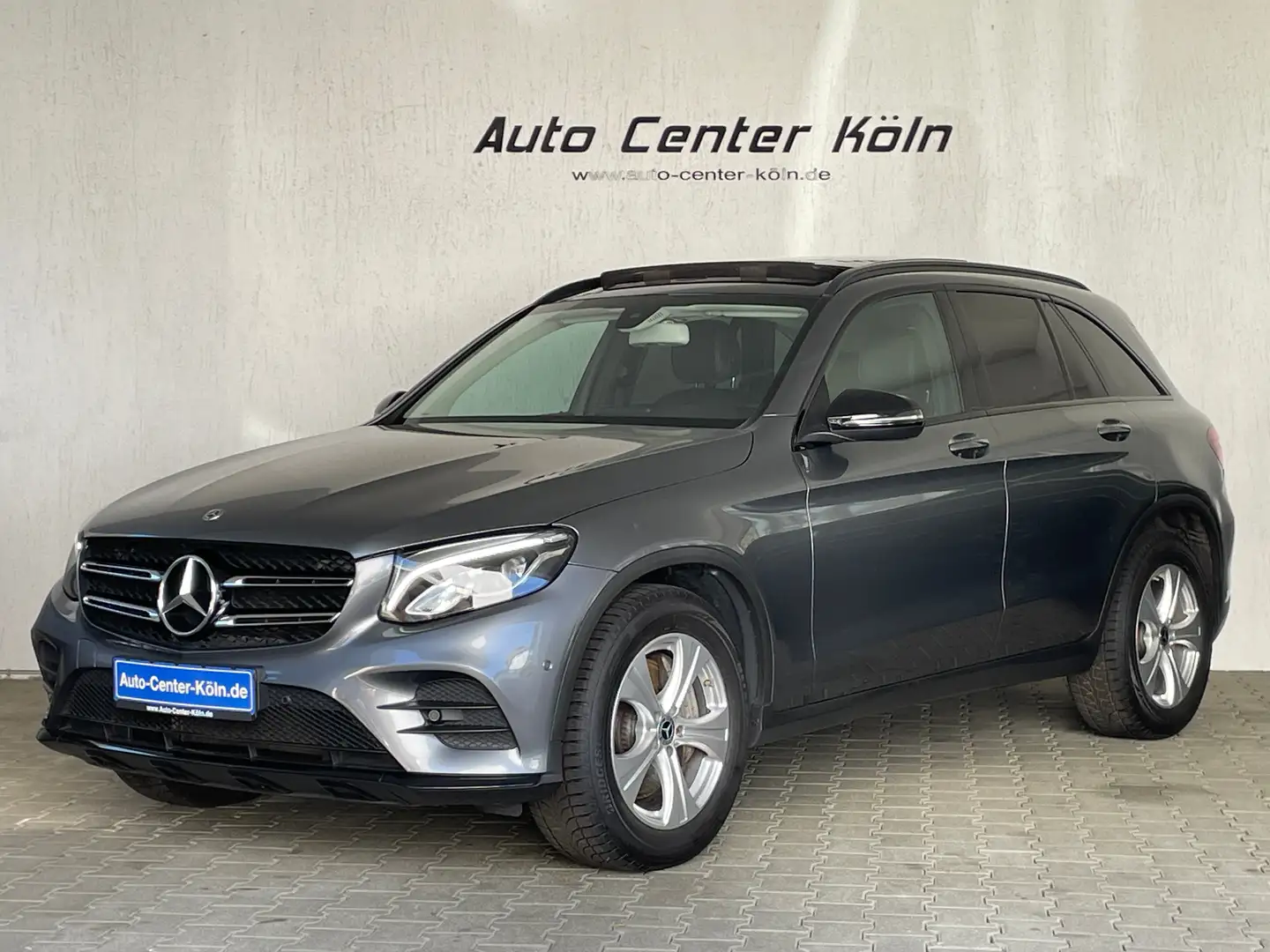 Mercedes-Benz GLC 220 GLC 220 d 4Matic AMG Line*Navi*LED*Leder*AHK* Grau - 1