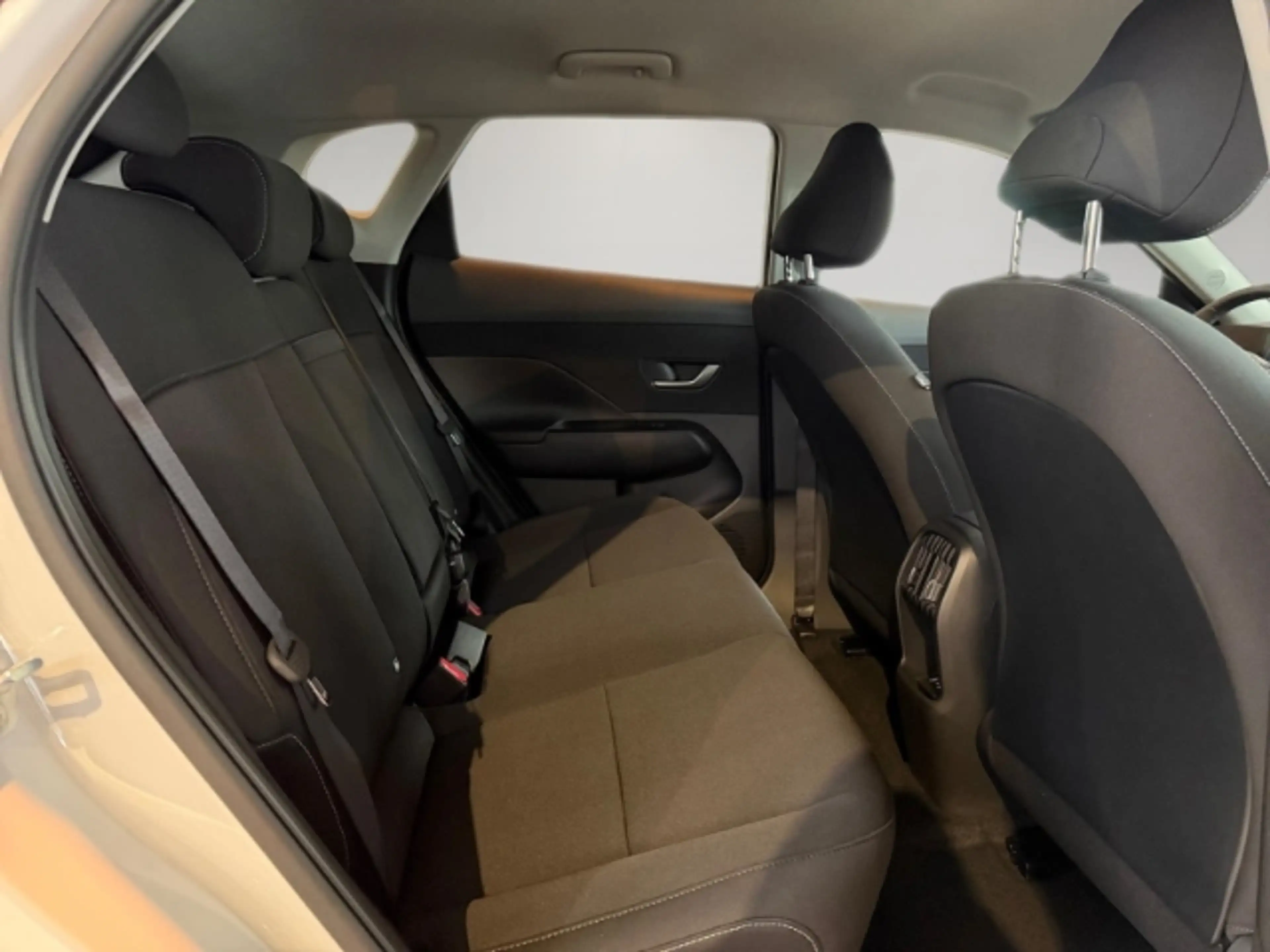 Hyundai KONA 2WD EV (MY27) 65kWh (204 PS)2WD Trend+Kamer+Sitzhe — photo 13