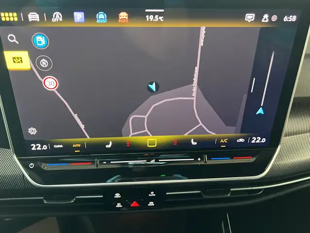 Volkswagen Golf view 11