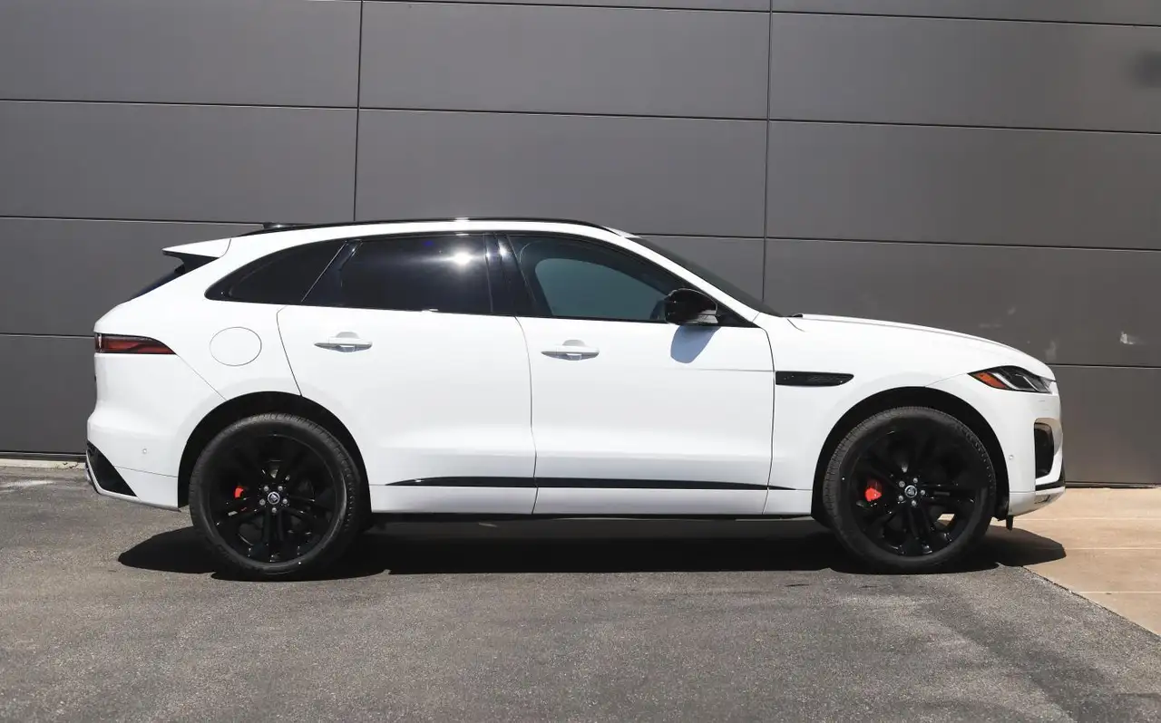 Jaguar F-Pace снимка Jaguar F-Pace