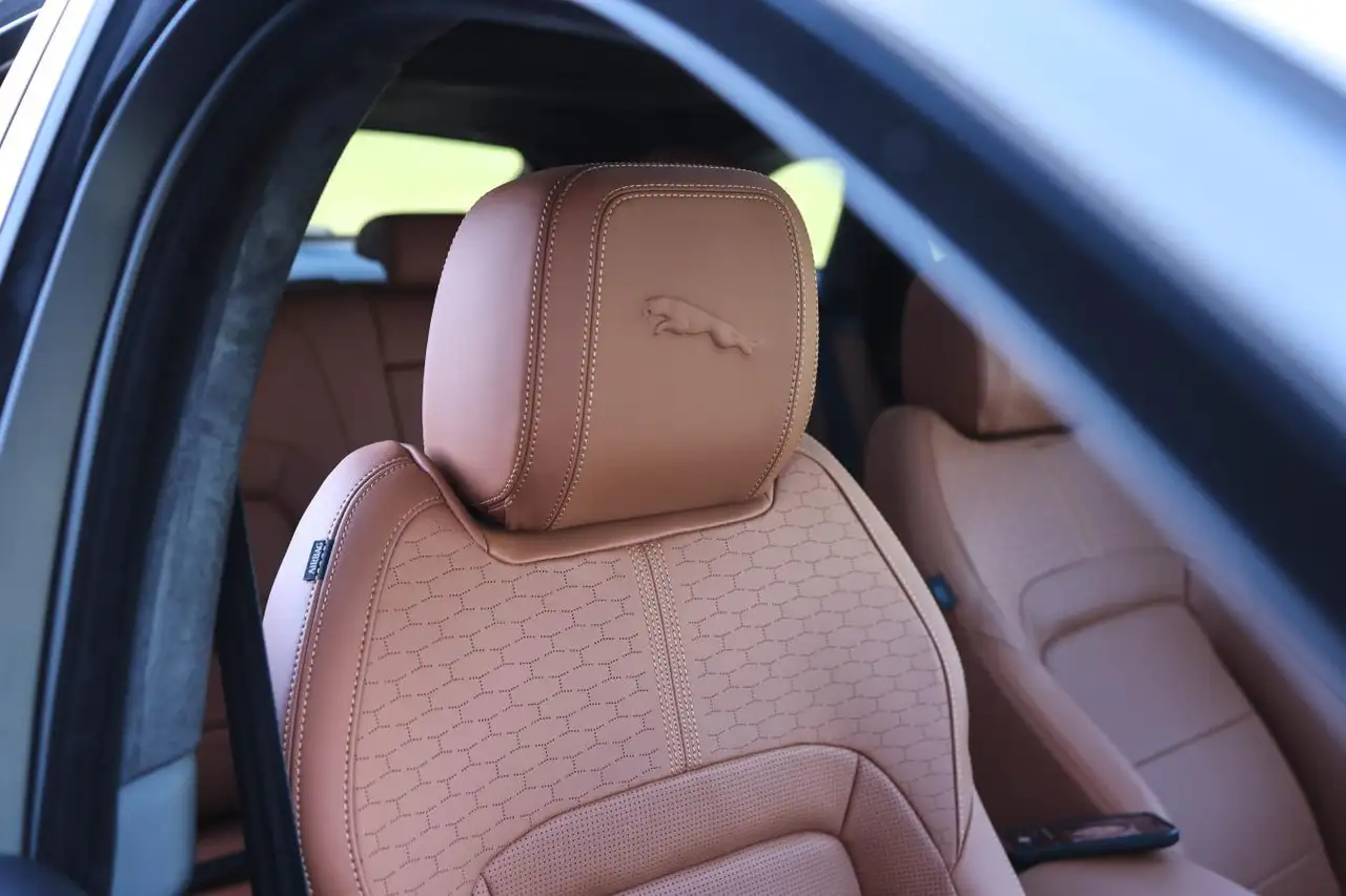 Jaguar F-Pace снимка Jaguar F-Pace